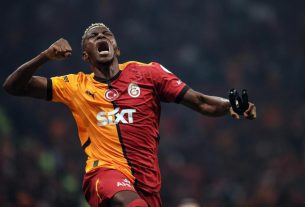 Victor Osimhen in Galatasaray colours amid reports of the club's latest transfer plans